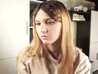 ElvaBramson's Live Sex Cam Show