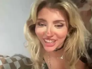 gigisux's Live Sex Cam Show