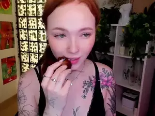 MayaLight's Live Sex Cam Show