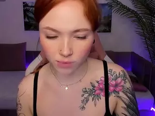 MayaLight's Live Sex Cam Show