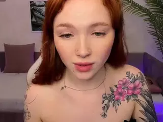 MayaLight's Live Sex Cam Show