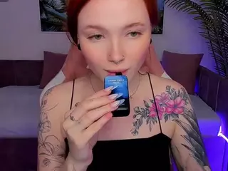 MayaLight's Live Sex Cam Show
