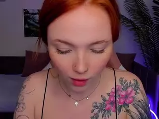 MayaLight's Live Sex Cam Show