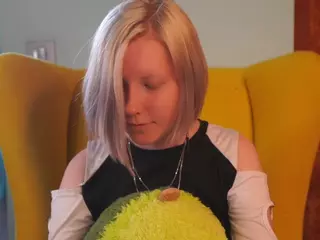 MerciaAlly's Live Sex Cam Show