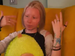 MerciaAlly's Live Sex Cam Show