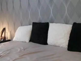 MollyNerra's Live Sex Cam Show
