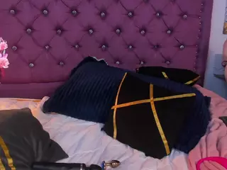 Nahomy Watson's Live Sex Cam Show