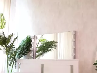 Nell's Live Sex Cam Show