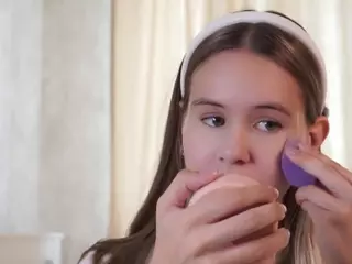 Nell's Live Sex Cam Show