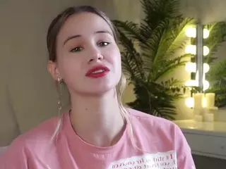 Nell's Live Sex Cam Show