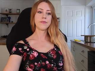 Live cam show with Stripmequick