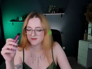 vikki-lust's Live Sex Cam Show