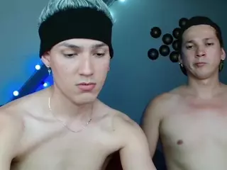 AlexandAndy's Live Sex Cam Show