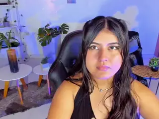 annaswift1's Live Sex Cam Show