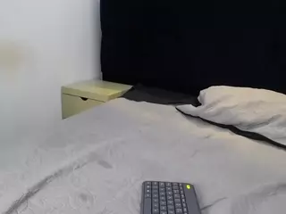BellaWatsonn's Live Sex Cam Show