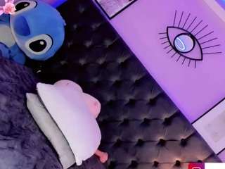 Live cam show with Daniela-Ember