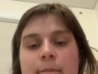 kikiplush's Live Sex Cam Show