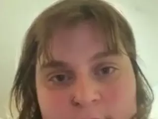 kikiplush's Live Sex Cam Show