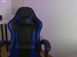 maggie-hills's Live Sex Cam Show
