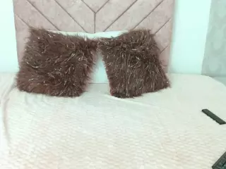 maggie-hills's Live Sex Cam Show