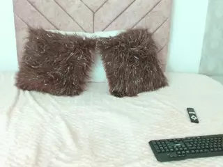 maggie-hills's Live Sex Cam Show