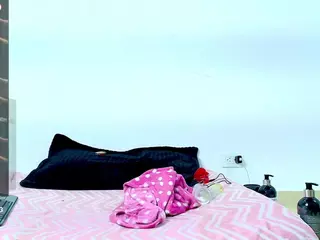MelodyqueenDark's Live Sex Cam Show