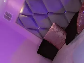 Ninaa-Keyli's Live Sex Cam Show