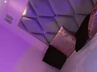 Ninaa-Keyli's Live Sex Cam Show