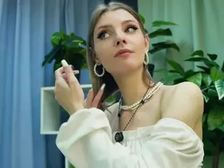 WhitneyDredge's Live Sex Cam Show