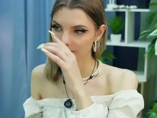 WhitneyDredge's Live Sex Cam Show