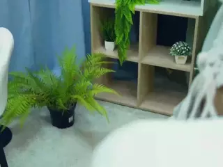 WhitneyDredge's Live Sex Cam Show