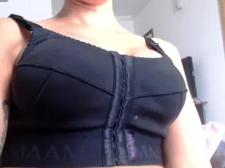 BritneyDivin's Live Sex Cam Show