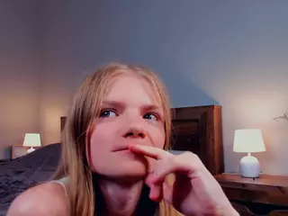 CateFlynt's Live Sex Cam Show