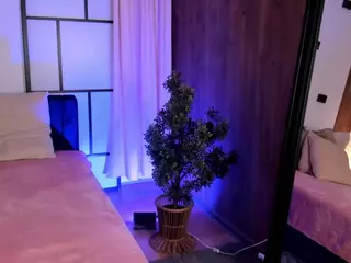 Divine-Madness's Live Sex Cam Show