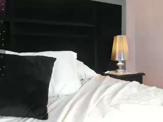 ElienBarrett's Live Sex Cam Show