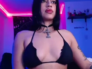 Katzzee's Live Sex Cam Show