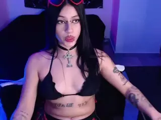 Katzzee's Live Sex Cam Show
