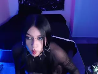 Katzzee's Live Sex Cam Show