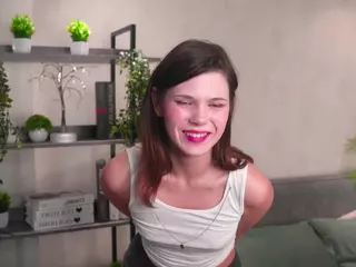 LynnBluitt's Live Sex Cam Show