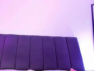 MiaaJohnsonn's Live Sex Cam Show