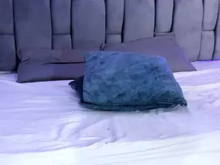 NatalyHolt's Live Sex Cam Show