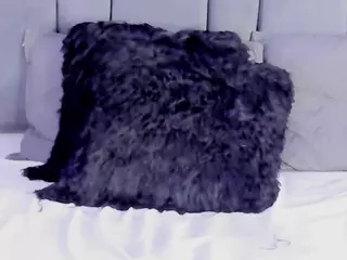 NatalyHolt's Live Sex Cam Show