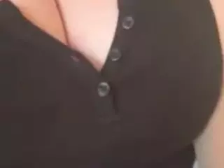 sweetpeatia's Live Sex Cam Show