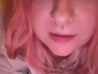 sweetpeatia's Live Sex Cam Show