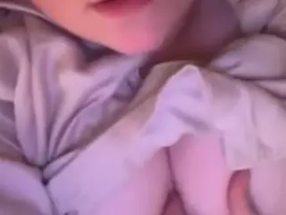 sweetpeatia's Live Sex Cam Show
