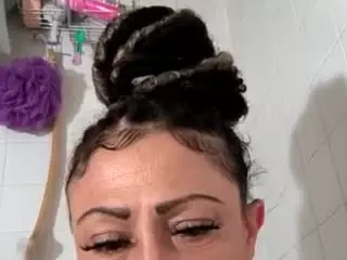 Mzmoufofthasouth's Live Sex Cam Show