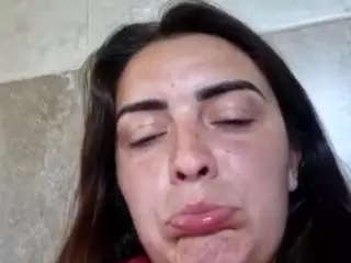 BritneyQuenn18's Live Sex Cam Show