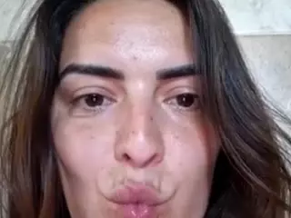 BritneyQuenn18's Live Sex Cam Show