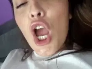 BritneyQuenn18's Live Sex Cam Show