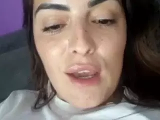 BritneyQuenn18's Live Sex Cam Show